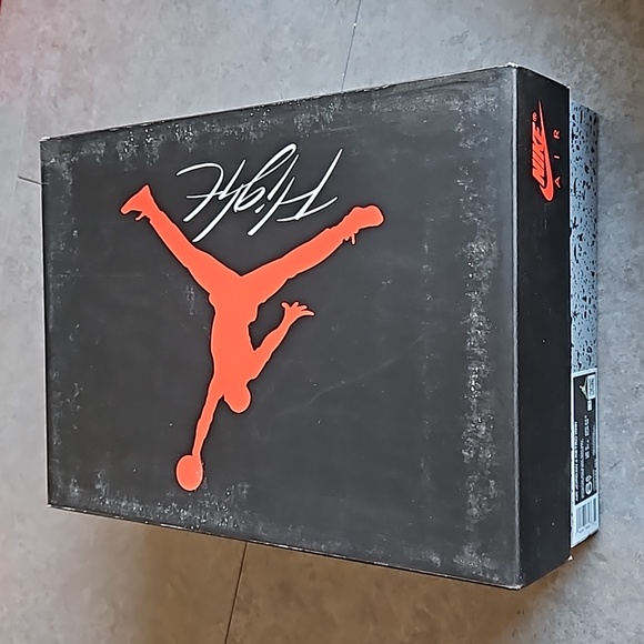 Jordan 4 Retro Fire Red - Size 6.5M - Picture 6 of 6